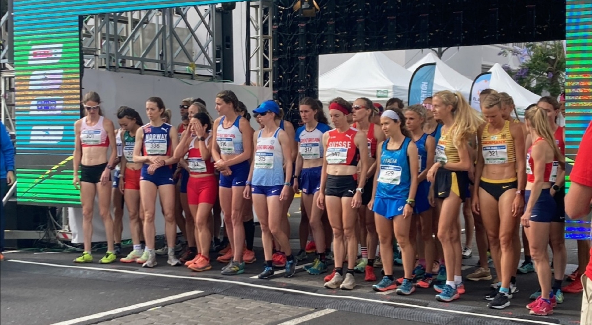 The women's start in the European Off-Road Championships